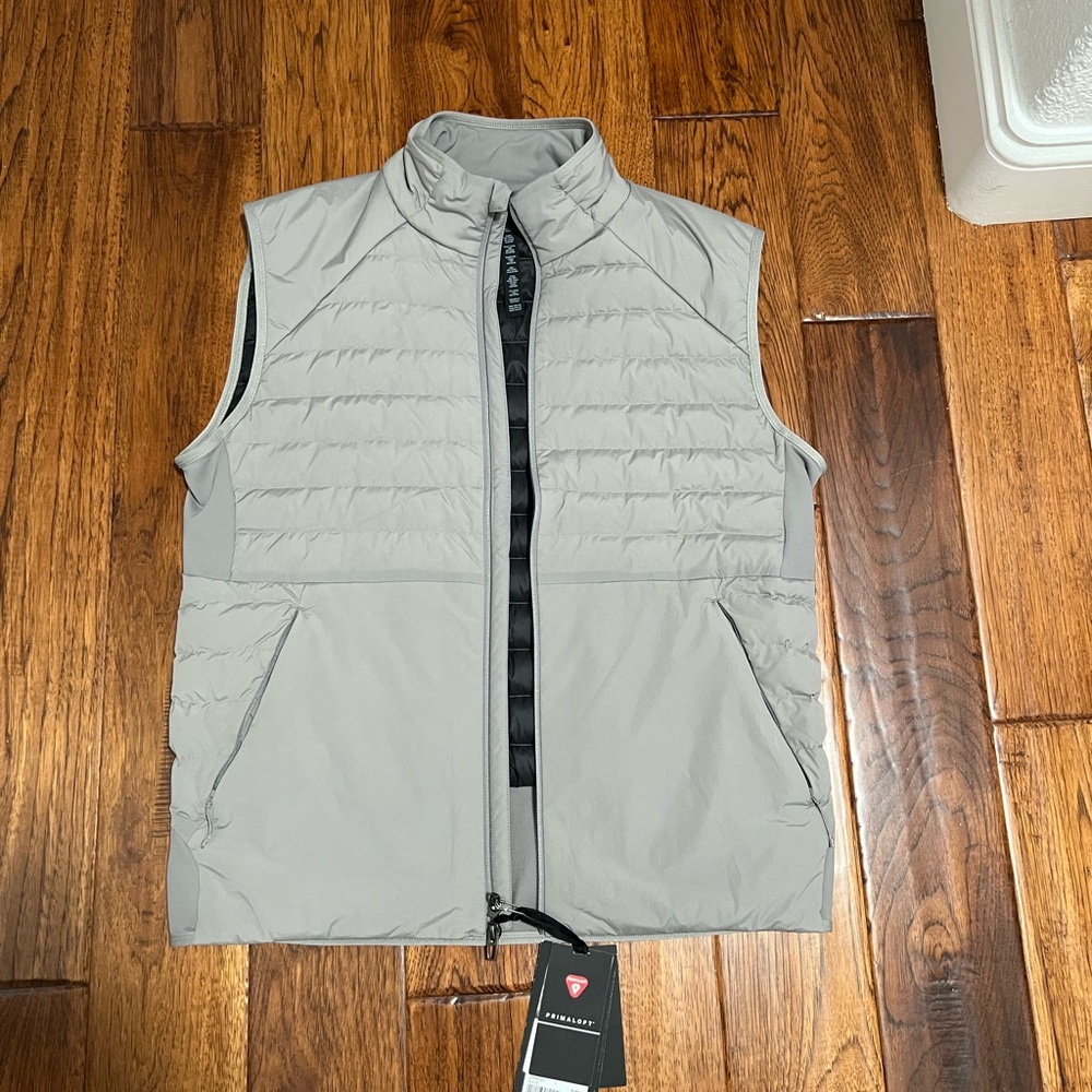 Lululemon Men's Gray Puffer Vest